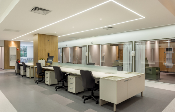 Operational workstations with linear lighting