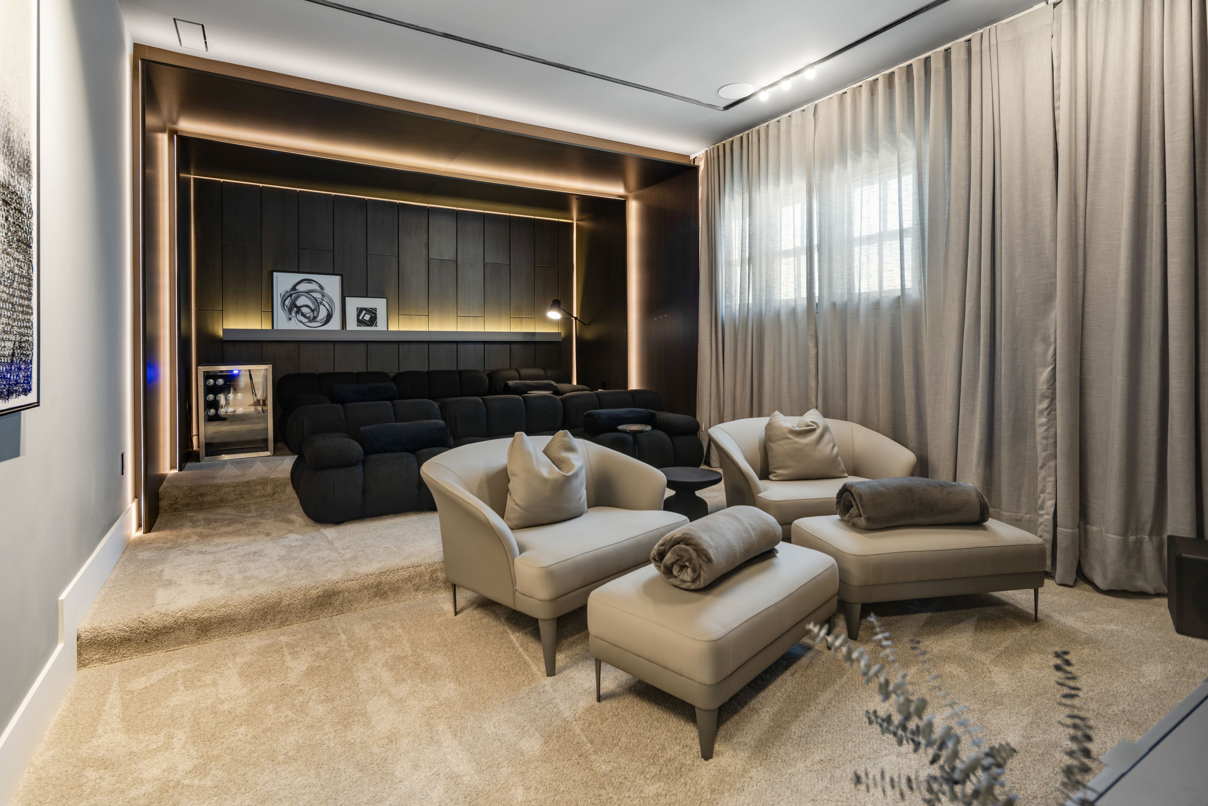Home Theater, 4 photos