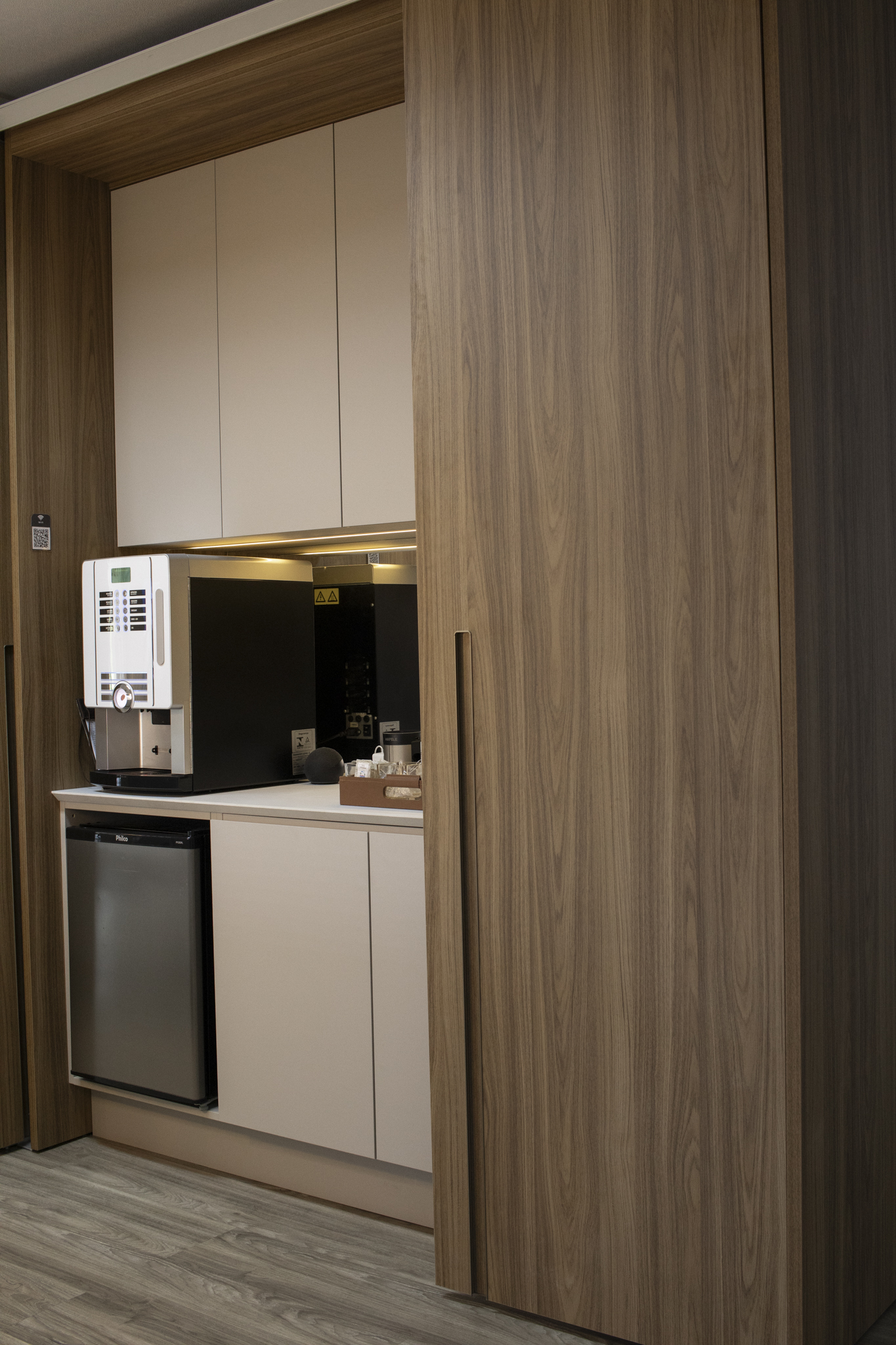 Loft BV, 14